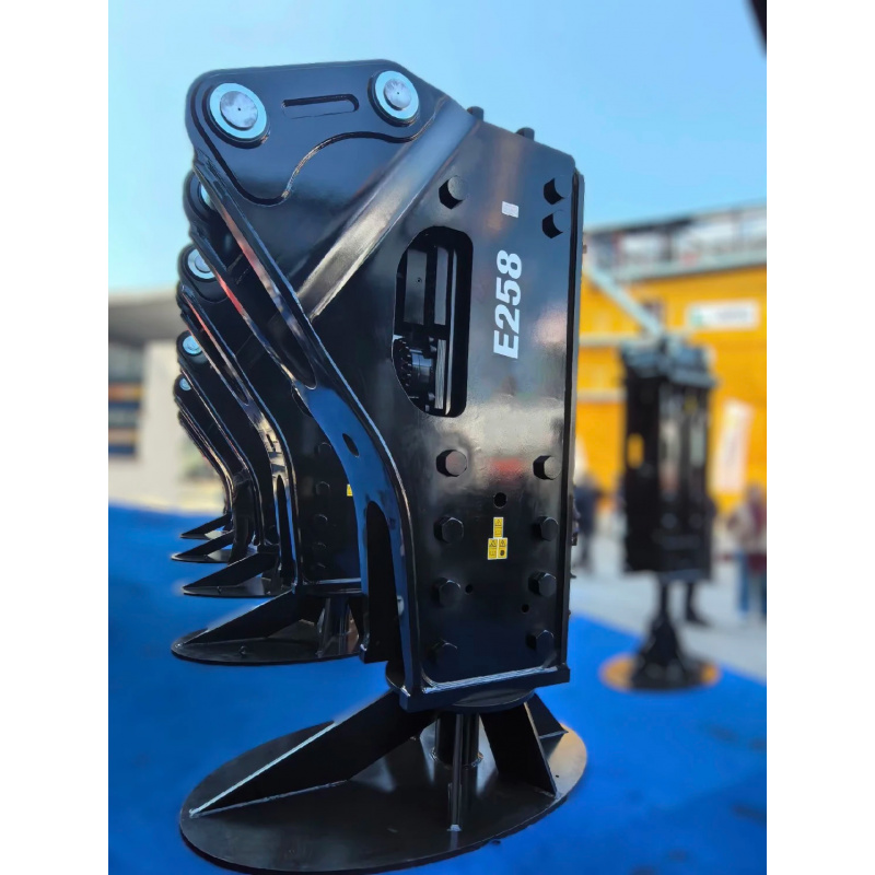 หัวเจาะไฮดรอลิก E175 สำหรับรถ  - Heavy Equipment Breaker บทวิจารณ์และราคา